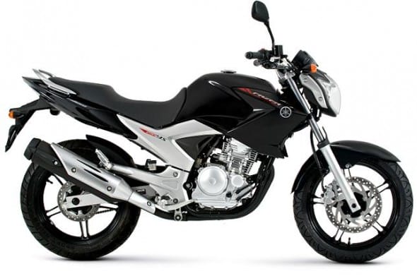 Yamaha Fazer 250 na cor preta