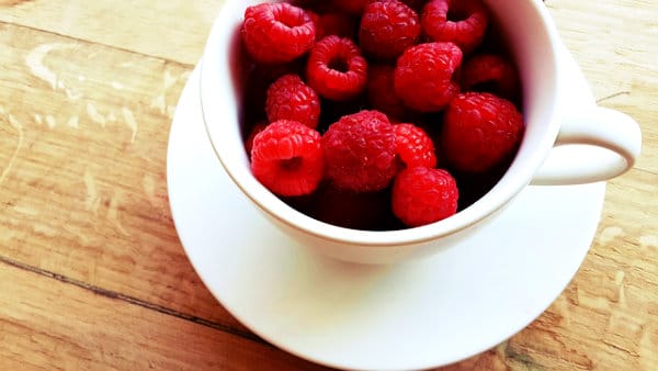 Fruta doce, utilizada na preparação de sucos e compotas.