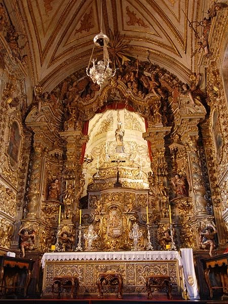 Igreja Católica em estilo barroco - Ouro Preto (foto: reprodução)