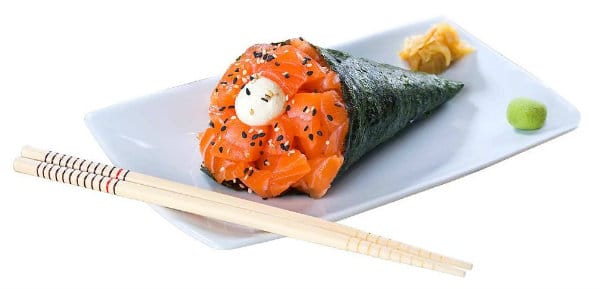 O temaki é uma deliciosa comida japonesa.